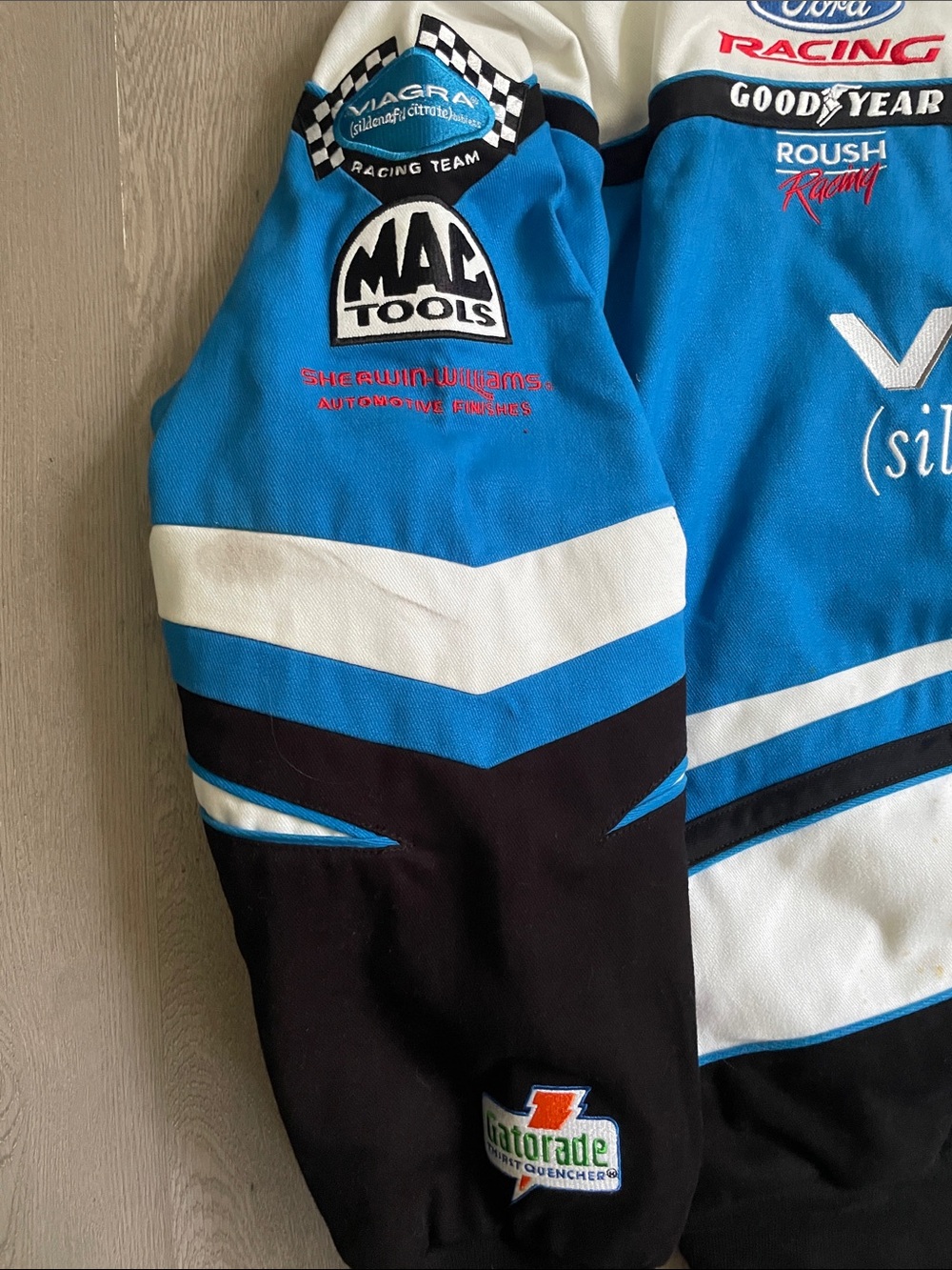 Vintage Y2K NASCAR racing jacket - Picture 5 of 9